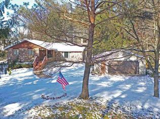 N4317 Ebbe Acres Dr, Waupaca, WI 54981