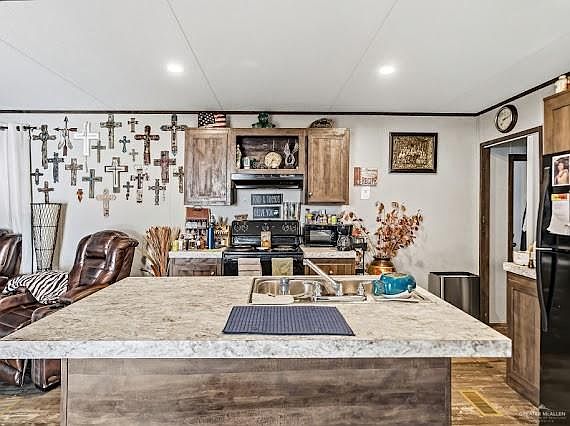 5th image of 1005 N Stewart Rd #71