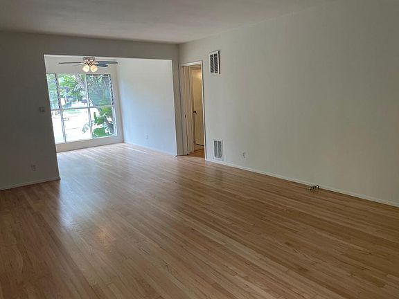 4th image of 630 San Vicente Blvd APT A