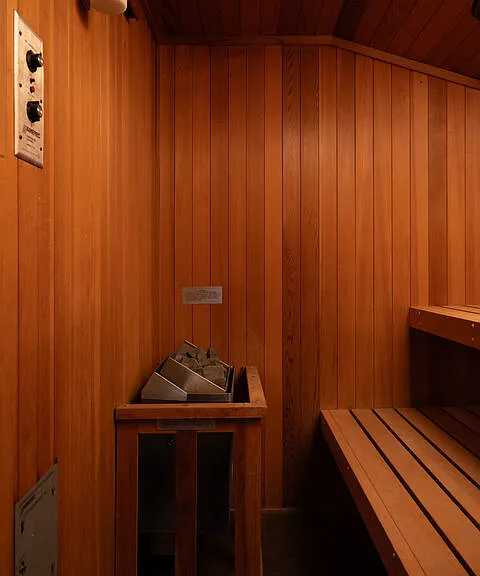 1744 N Doheny Dr — Photo 21