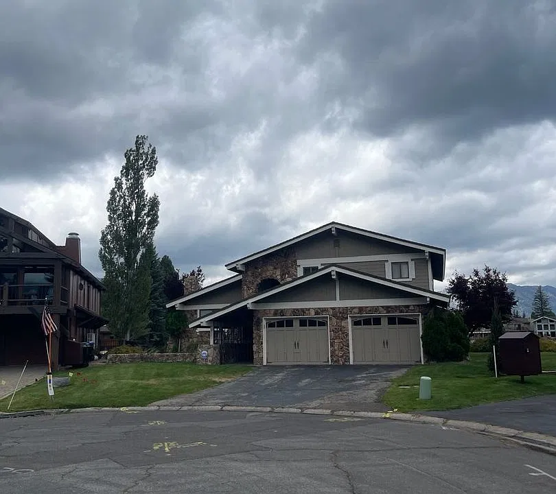 2127 Monterey Dr