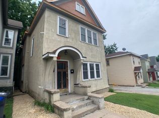 702 Conway St #2, Saint Paul, MN 55106