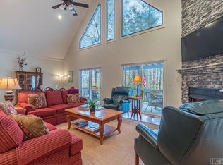 293 Trays Island Rd, Sapphire, NC 28774