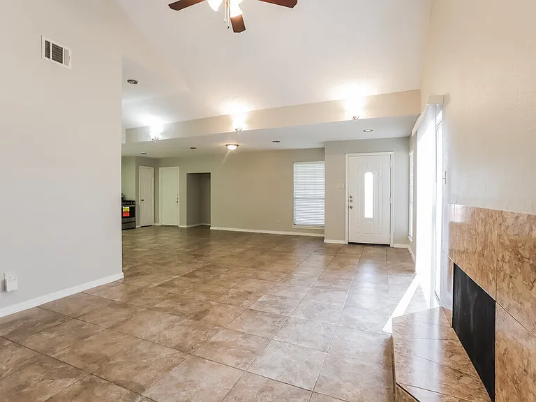 6395 Crossway Dr — Photo 7