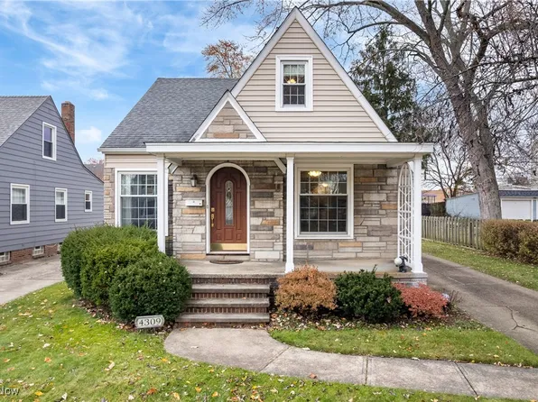 4309 W 222nd St, Fairview Park, OH 44126