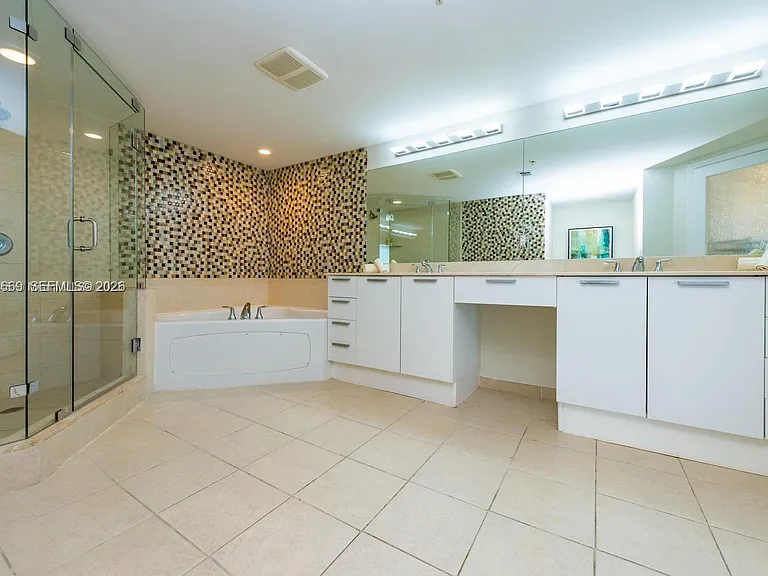 16699 Collins Ave #4204 — Photo 18