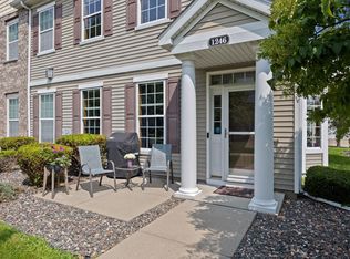 1246 Chateau Ave #409, Maplewood, MN 55109