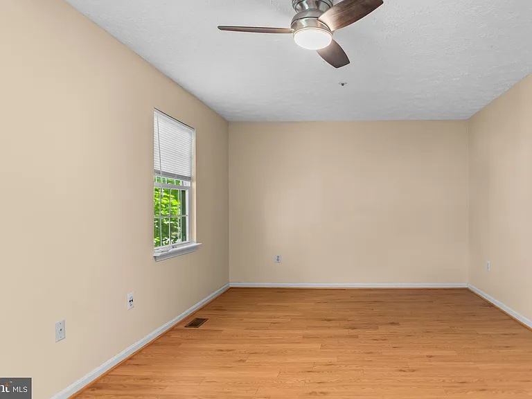 8514 Rheims Ct — Photo 15