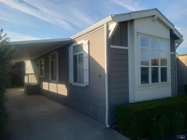 97 Candlewood Drive, Petaluma, CA 94954