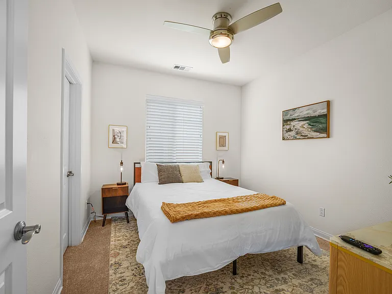 679 Nile River Dr — Photo 17