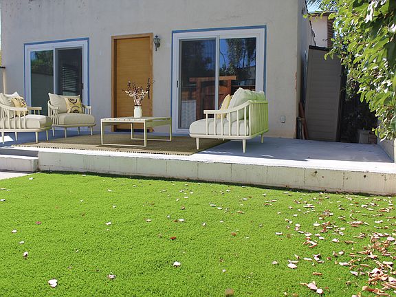 4th image of 1037 Pleasantview Ave #1