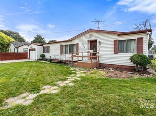 1015 E Dewey Ave, Nampa, ID 83686