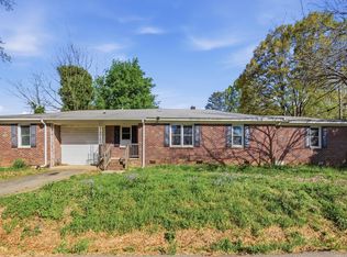 101 Pleasant Dr, Mauldin, SC 29662