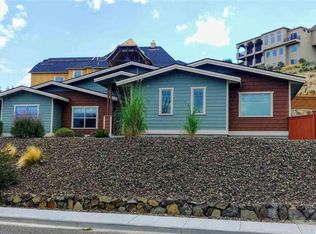 709 Meadow Hills Dr, Richland, WA