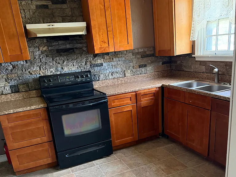 121 Houston Rd #3 — Photo 7