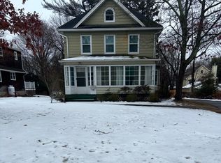 29 Beachfern Rd, Center Moriches, NY 11934