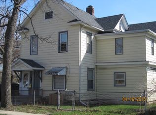 413 Avon St, Aurora, IL 60505