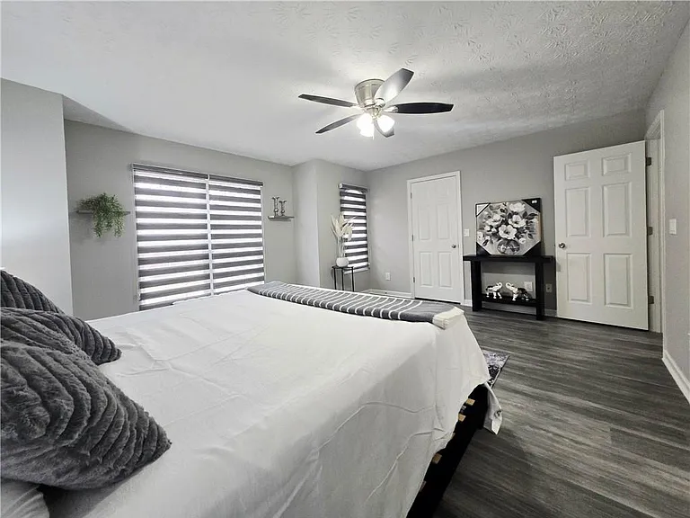 2430 Piering Dr — Photo 9