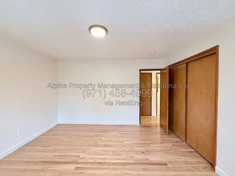 7030 SW Canyon Crest Dr #7 — Photo 19