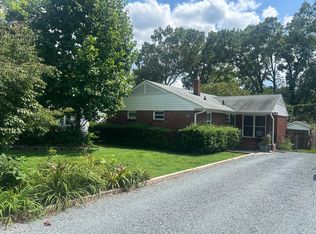 3204 Barnhill Dr, Charlotte, NC 28205