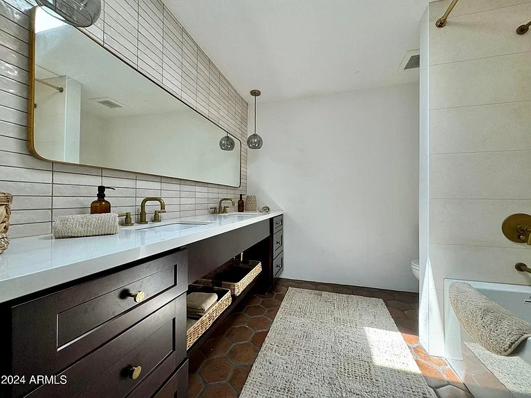 8768 E Via De Dorado — Photo 30