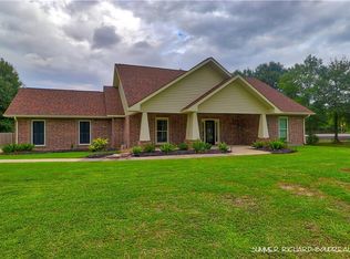 808 Magdalena St, Sulphur, LA 70663