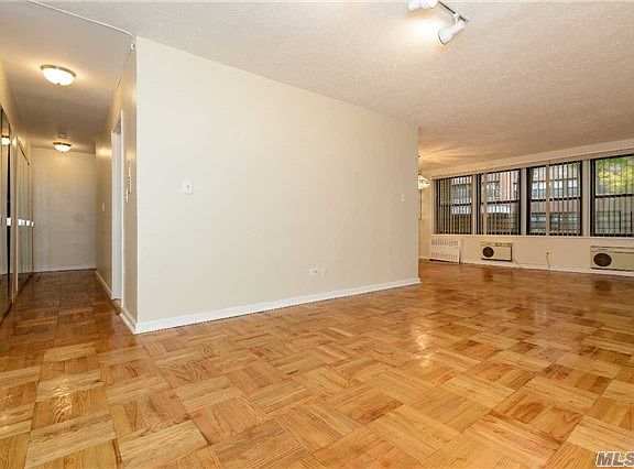 3rd image of 7534 Bell Blvd #Le