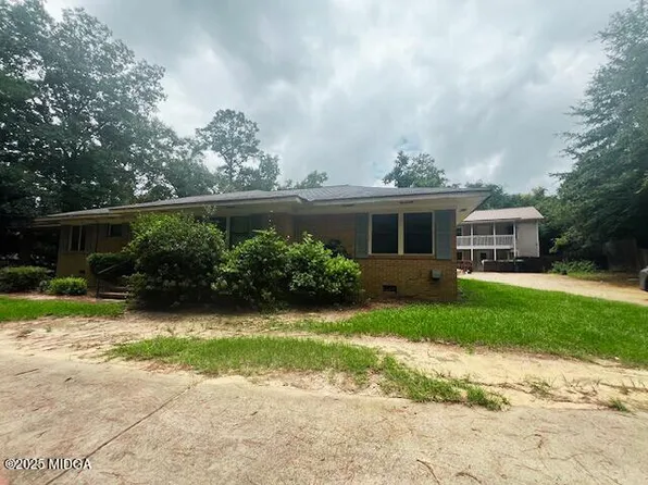 2445 Irwinton Rd, Milledgeville, GA 31061