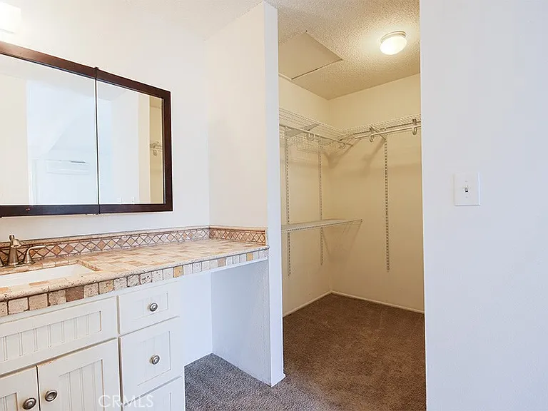 5542 Fernhill Cir #C — Photo 13