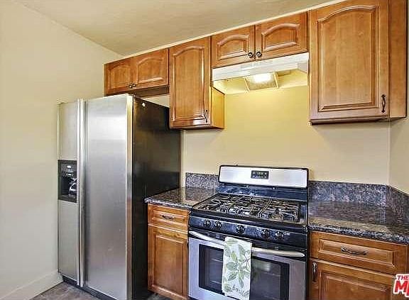 3rd image of 3128 W 63rd St