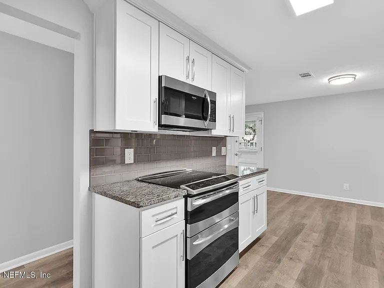 1104 Boca Grande Ave — Photo 13