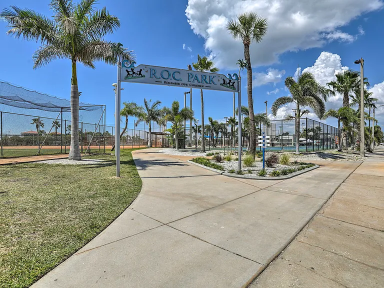 14827 N Bayshore Dr — Photo 37