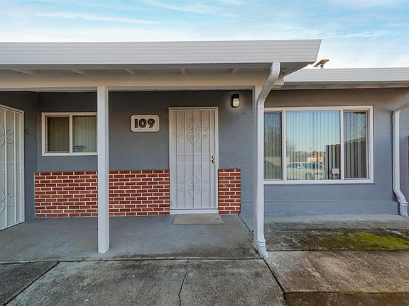 5th image of 109 Muirwood Pl