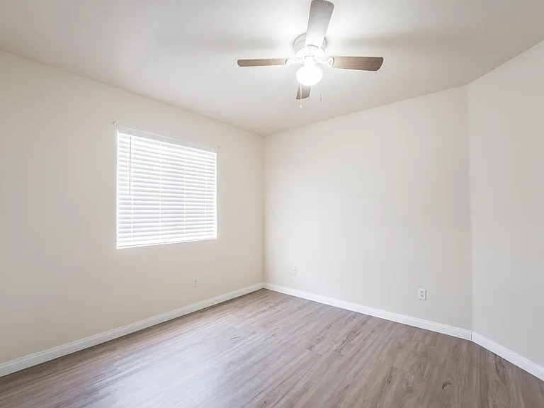 4828 Whisper Lake Ave — Photo 7