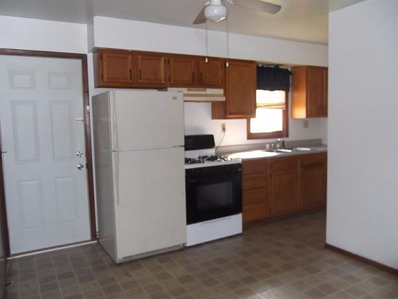 4th image of 5615 Aspen Ave
