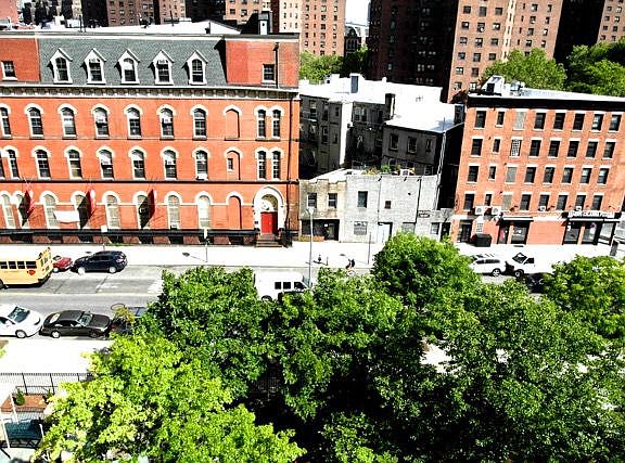 3rd image of 185 Park Row APT 7A