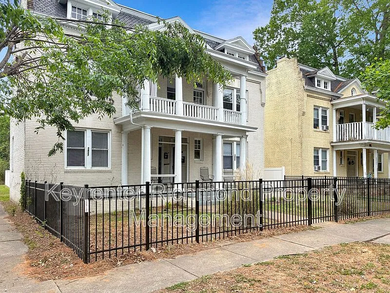 Building Photo - 3425 Carolina Ave #B