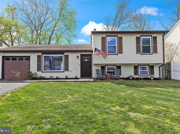 57 Village Dr, Barnegat, NJ 08005