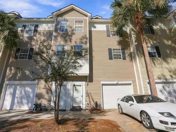 4547 Great Oak Dr, North Charleston, SC 29418