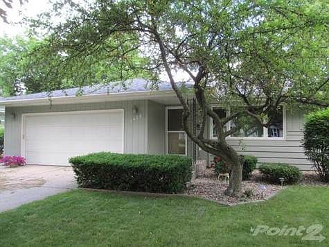 3rd image of 1428 N Pontiac Dr