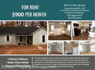 907 N 9th St, Leavenworth, KS 66048