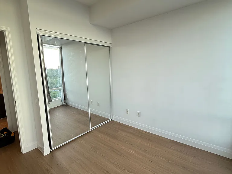 15 Windermere Ave #1403 — Photo 10