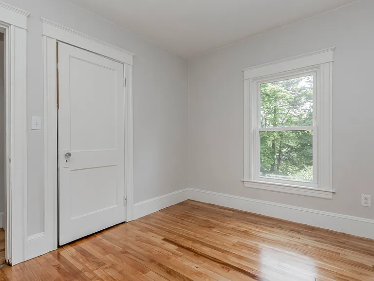 206 Pine St #2 — Photo 16