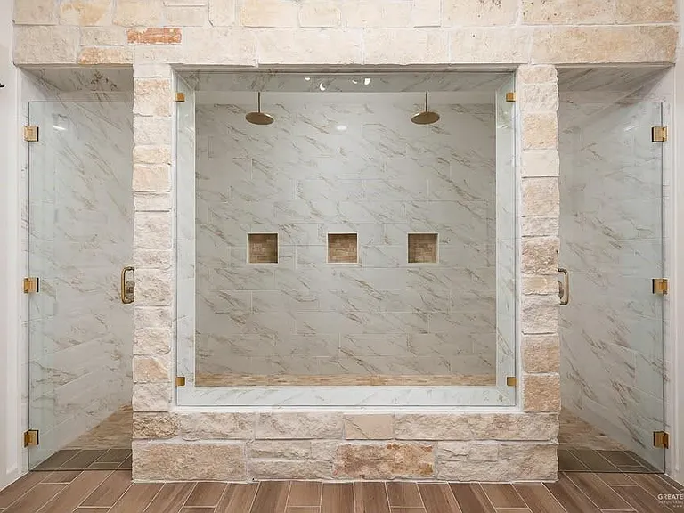 8100 Coyote Dr — Photo 12