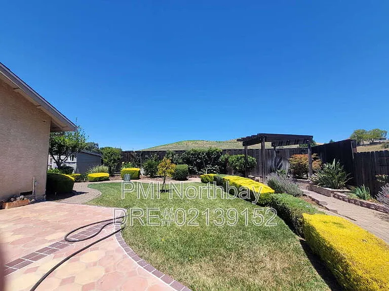 2842 Vista Grande — Photo 21