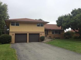 2920 Ivanhoe Dr, Columbus, OH 43209