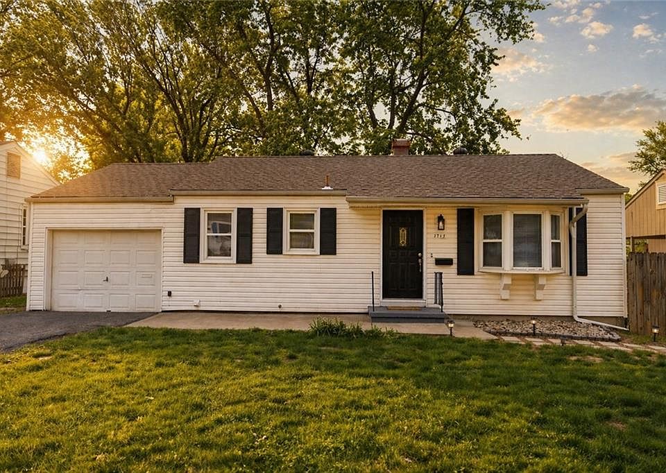 1st image of 1713 N Dodgion Ave