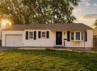 1713 N Dodgion Ave, Independence, MO 64050