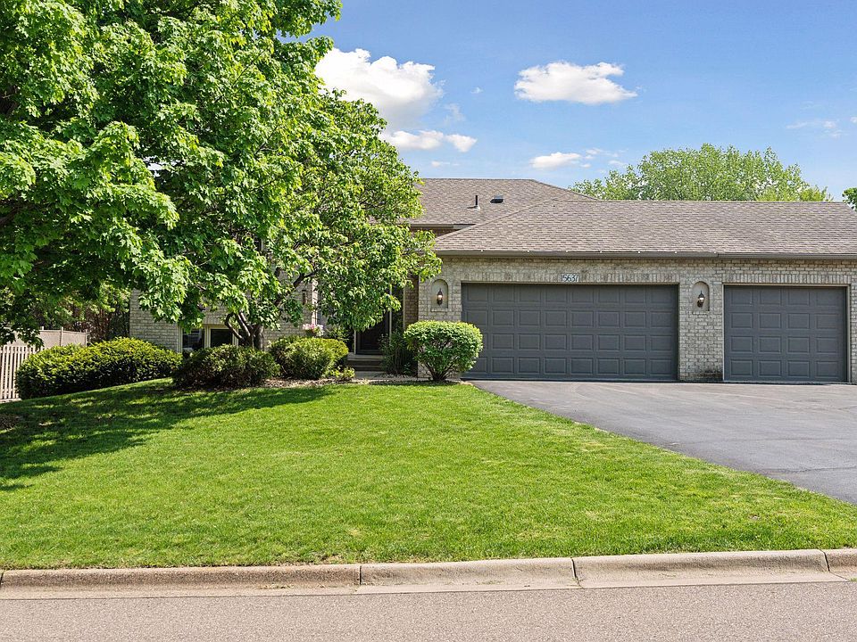 1st image of 15637 Alpine Cir
