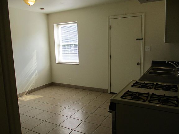 4th image of 2192 Dresden St